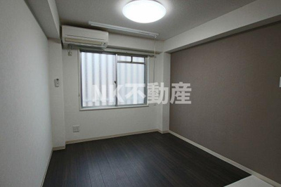 【居間・リビング】 | サカエマンション（八戸ノ里賃貸） | 洋室です