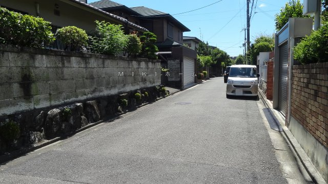 箕面市粟生新家５丁目　土地の周辺