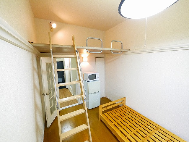 桜井第6マンションの洋室|使い勝手のいい洋室です