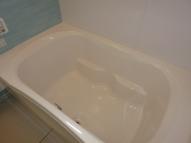 Ｈａｐｐｉｎｅｓｓの浴室|追い焚きバス