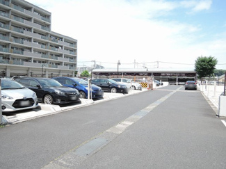 【駐車場】