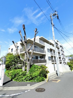 【外観】 | JR京浜東北線「洋光台」駅徒歩12分、京急本線「杉田」駅徒歩18分と好立地。
