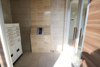 【エントランス】 | Falke・Ehre