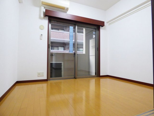 アイセレブ薬院の洋室|アイセレブ薬院(2K）
写真は別号室です
