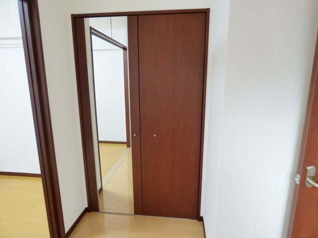 アイセレブ薬院の洋室|アイセレブ薬院(2K）
写真は別号室です