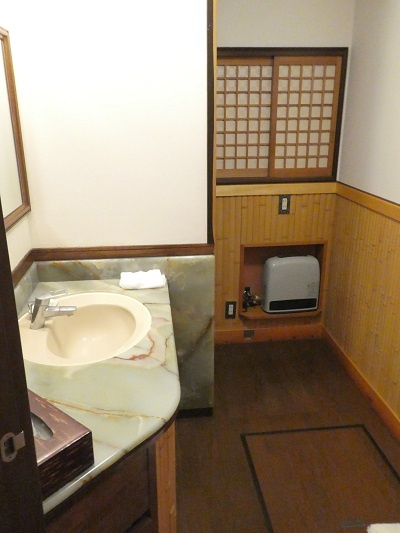 【独立洗面台】