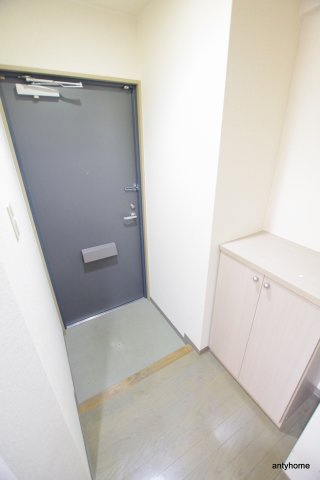 大阪謄写館ビル　仲介手数料無料の玄関