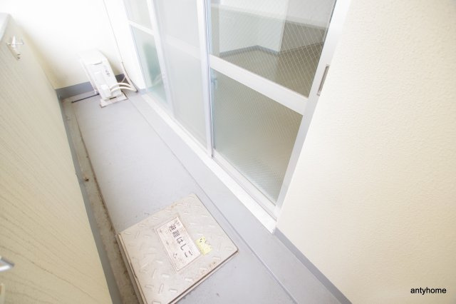 大阪謄写館ビル　仲介手数料無料のバルコニー