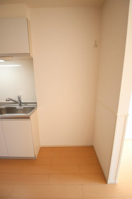 【設備】 | シェーネ康 | 冷蔵庫スペース