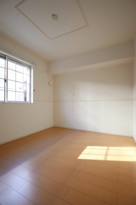 【洋室】 | シェーネ康