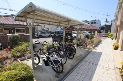 【その他共用部分】 | シェーネ康 | 駐輪場