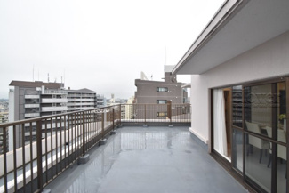 【その他共用部分】 | 広々ルーフバルコニー