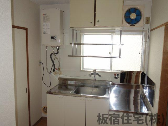 【キッチン】 | 木下マンション | コンパクトなキッチンで掃除もラクラク