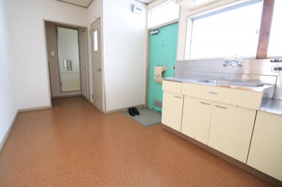 【居間・リビング】 | 東泉ヶ丘ハイツ