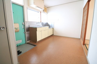 【居間・リビング】 | 東泉ヶ丘ハイツ