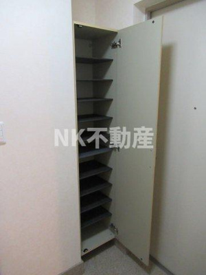 【玄関】 | INOVE若江北（若江岩田賃貸） | シューズボックスです