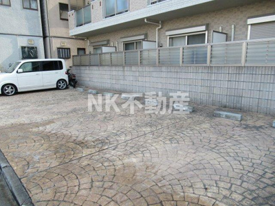 【駐車場】 | INOVE若江北（若江岩田賃貸） | カースペースがあります