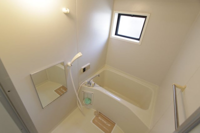 【浴室】 | コスモスＢ棟 | ゆったり過ごせるお風呂です