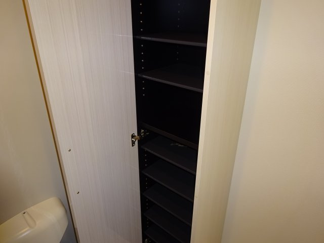 アジュール小岩の玄関