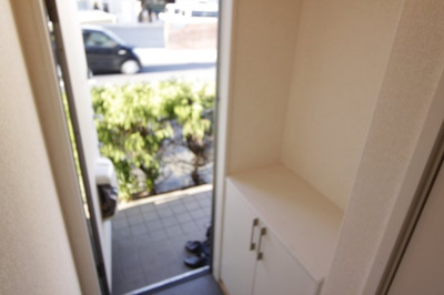 【玄関】 | アトリオ・フランＣ棟 | ゆったりとした玄関です