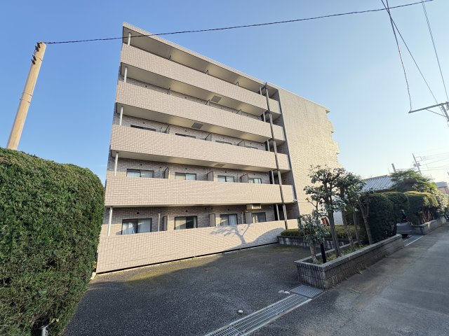 昭島コートエレガンスＤ棟の外観