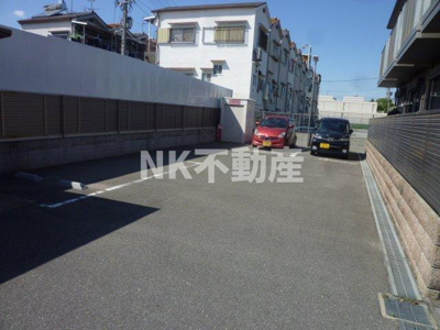 【駐車場】 | フラワーロード（高井田賃貸） | 駐車スペースもあります