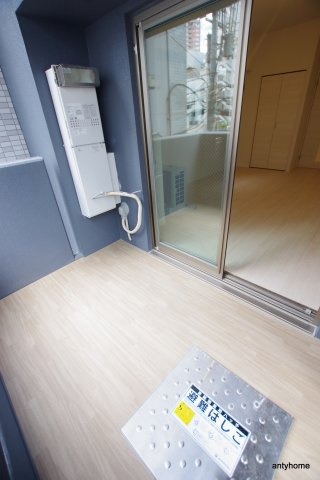 ATKレジデンスなにわ橋　仲介手数料無料のバルコニー