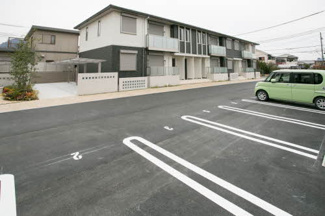 【駐車場】 | 駐車場があるので、車を買う予定の方も安心です