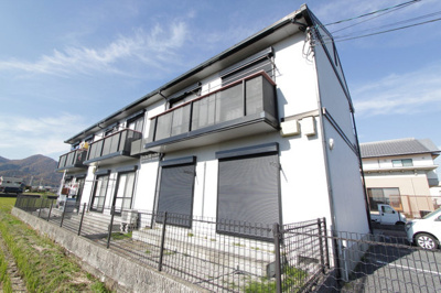 【外観】 | シャルマンカマダ | のどかな環境でのびのびライフ