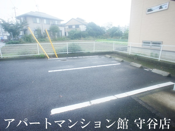 サンハイツⅡの駐車場
