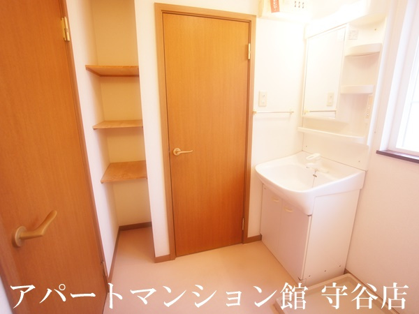 サンハイツⅡの独立洗面台
