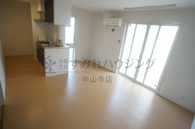 エルカミーノレアルの居間・リビング