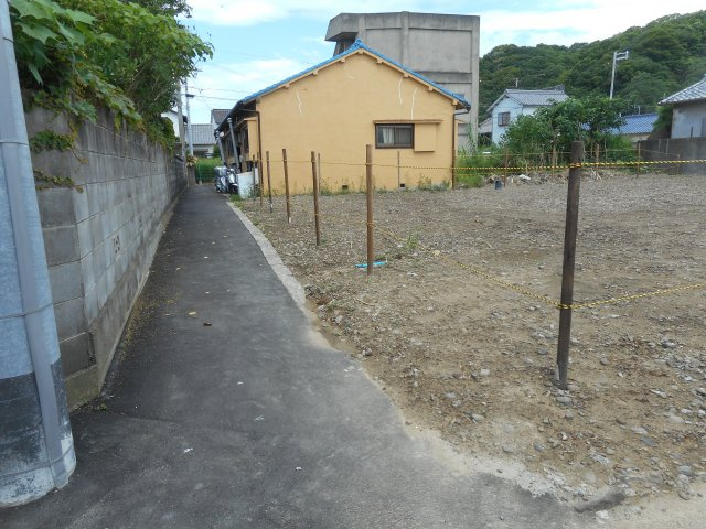和歌山市栄谷・土地・56431の前面道路含む現地写真