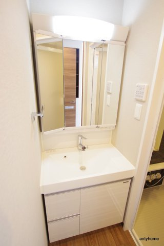 ゲートコート大阪福島　仲介手数料無料の洗面所