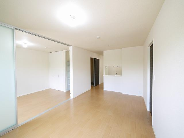 シャーメゾン恋の窪の居間・リビング|ゆったりとした居間です