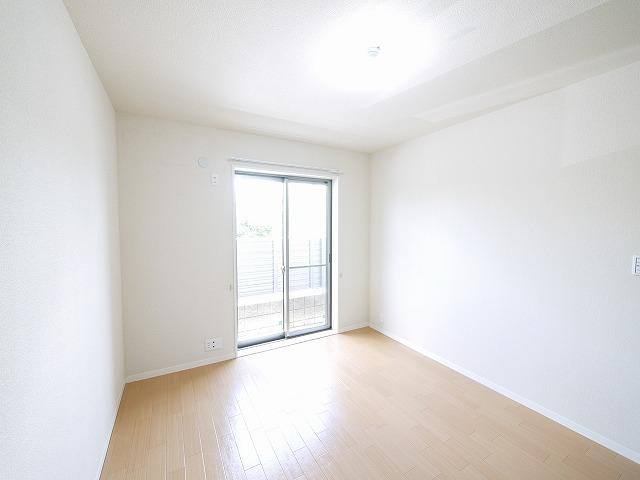 シャーメゾン恋の窪の洋室|個人の部屋や寝室として使える洋室です