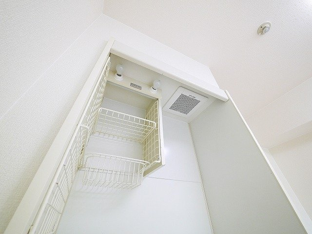 シティパレス生駒P-2のキッチン|キッチン収納です