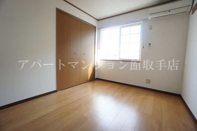 シティハイムやまとの洋室