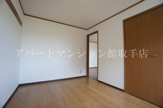 シティハイムやまとの洋室