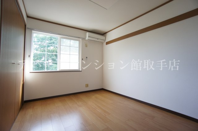 シティハイムやまとの洋室
