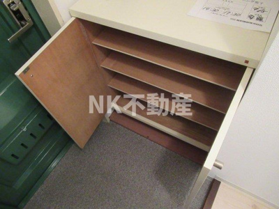 【玄関】 | キャロル・ハイム（河内小阪賃貸） | シューズボックスです