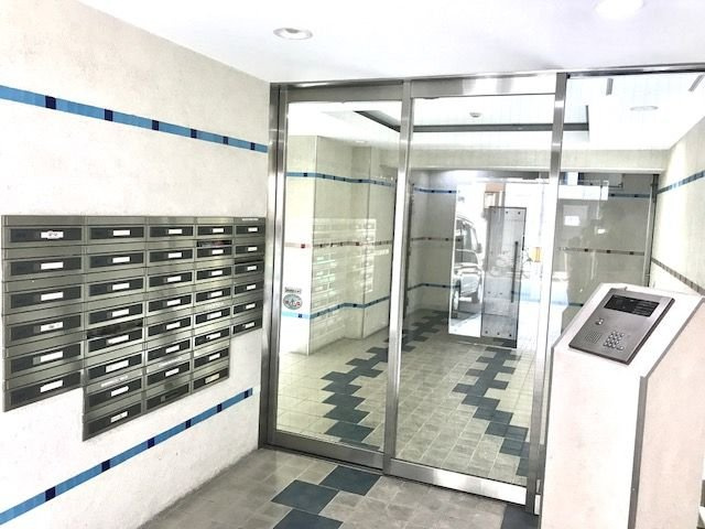 クイーンズサンティ天神ウエストのエントランス|クィーンズサンティ天神ウエスト(1LDK）