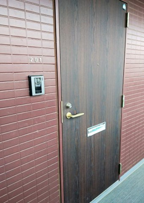 【その他共用部分】 | ラ・ルーミナス | TVインターホン付きです。/ラ・ルーミナス