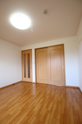 【洋室】 | ユングフラウⅡ