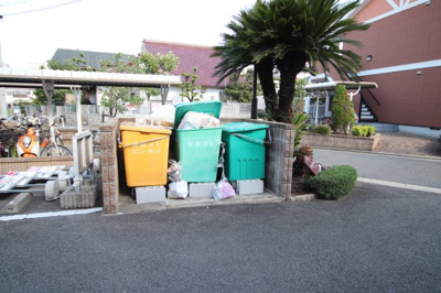【その他共用部分】 | ユングフラウⅡ | 敷地内ゴミ置き場
