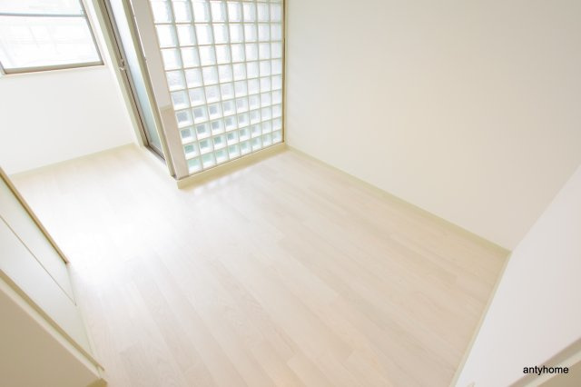 ドゥマン梅田　仲介手数料無料の洋室