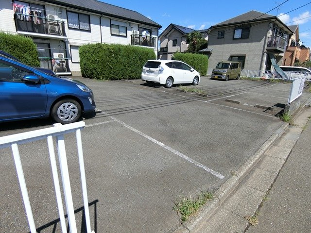 【駐車場】