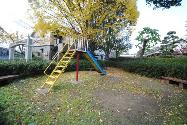 プロムナード野中の周辺