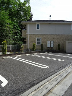 【駐車場】