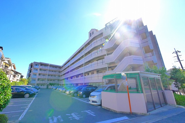 サニークレスト奈良公園南の外観|キレイな外観です。